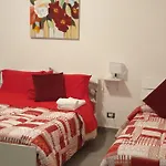 Terra Di V E N E R E 2 Pensión Ragusa