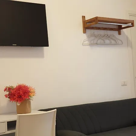 Πανσιόν Terra Di V E N E R E 2